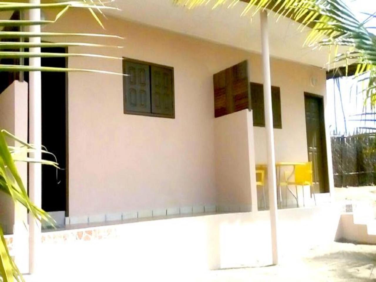 Piccola Beach Sassako Begniny Exterior photo