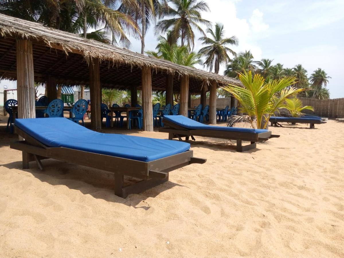 Piccola Beach Sassako Begniny Exterior photo